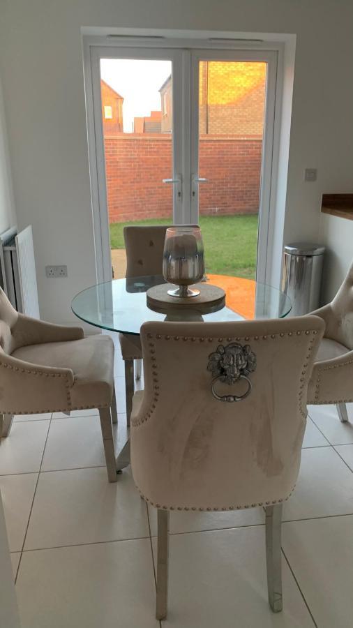 Stanton Cross 5 Persons 3 Bed Home Wellingborough Dış mekan fotoğraf